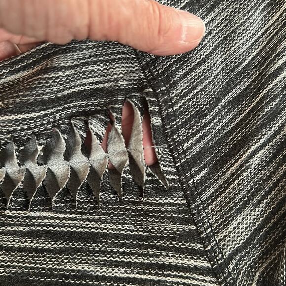 Trina Turk Recreation Grey Pullover Sweater Top Athleisure Grunge Goth 80s - Picture 9 of 9